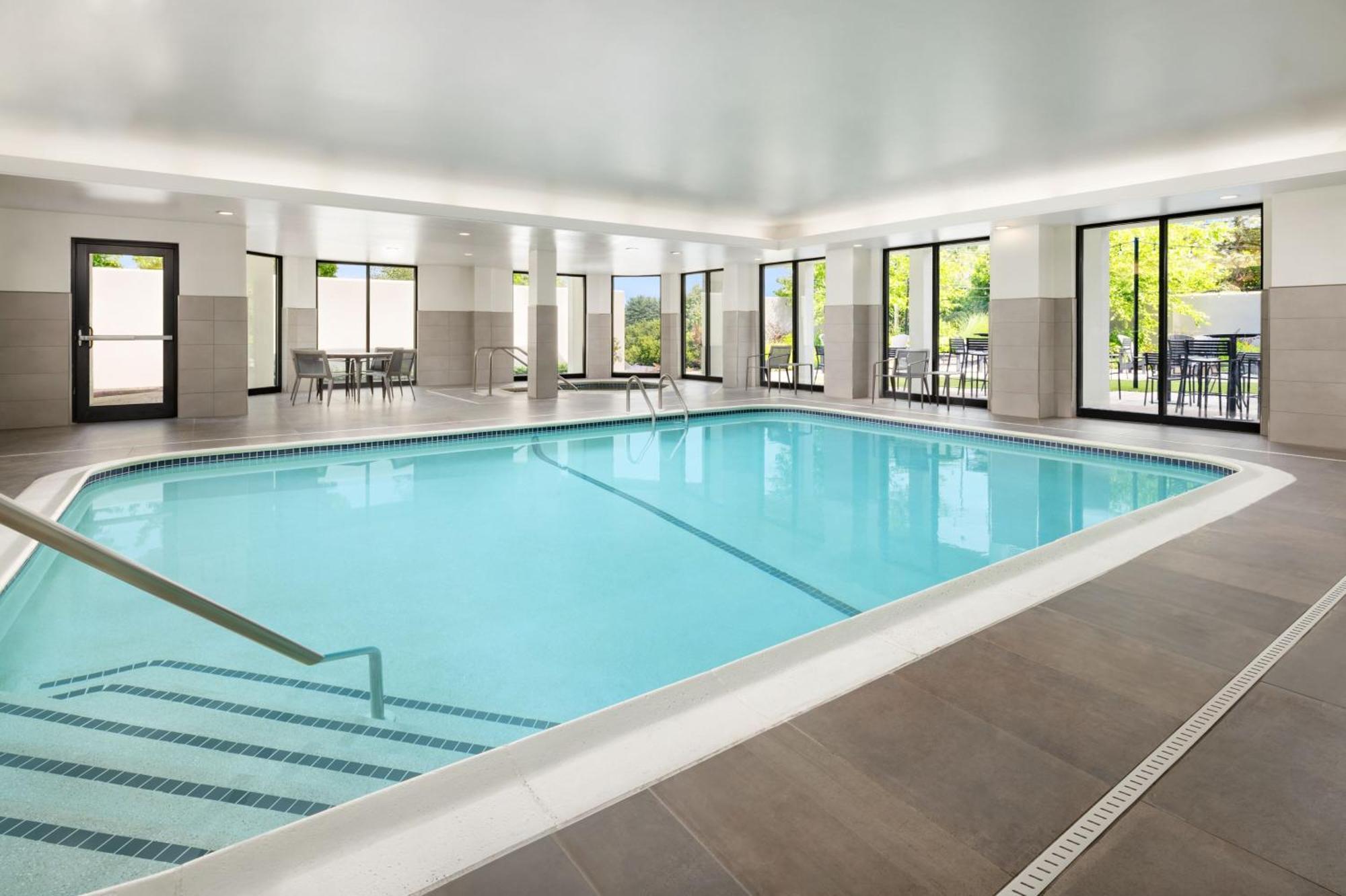 Hotel Courtyard By Marriott Concord Extérieur photo